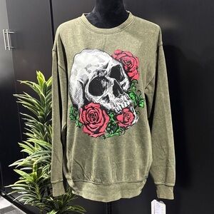 U.S. Vintage Fleece lined pullover sweatshirt, skull & raised roses,washed olive